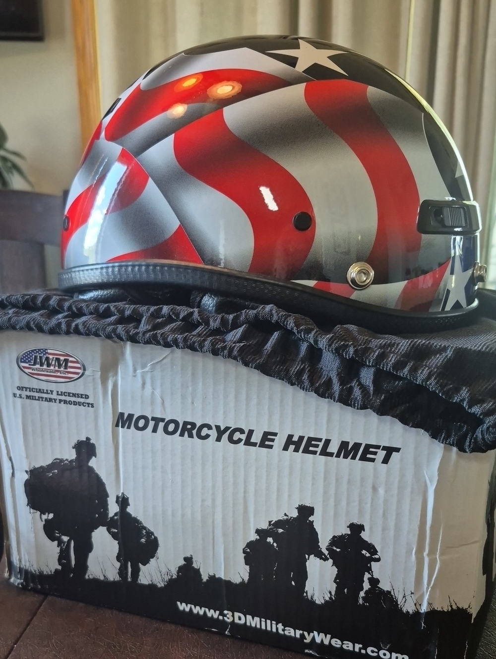 NEW WITH TAGS/BOX! Patriotic Half-Dome Motorcycle Helmet - Red, Silver, Blue XL